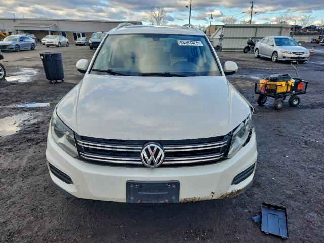 Volkswagen Tiguan Wolfsburg Image 12