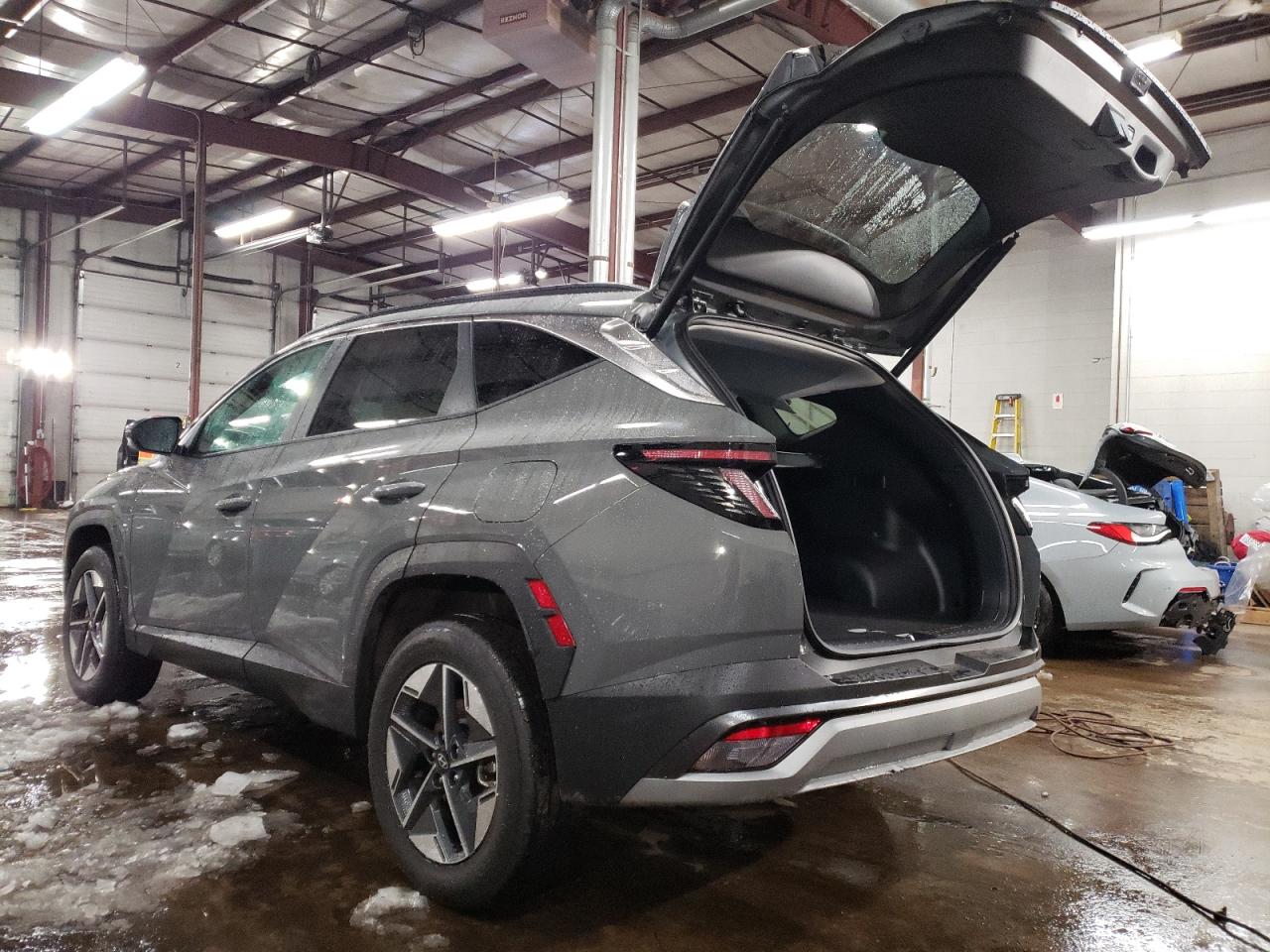 Hyundai TUCSON Sel Image 2