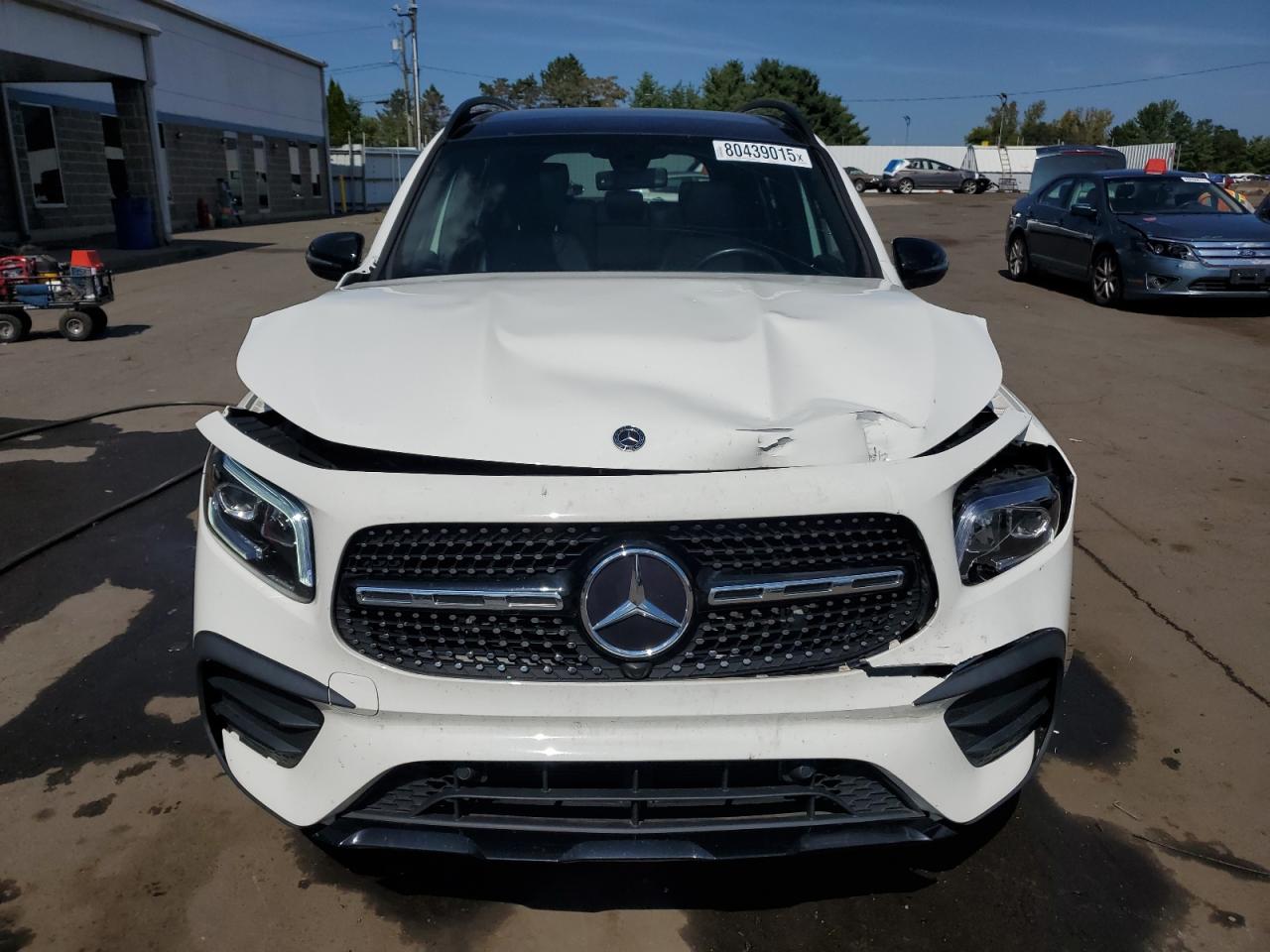 Mercedes-Benz GLB 250 4matic Image 3