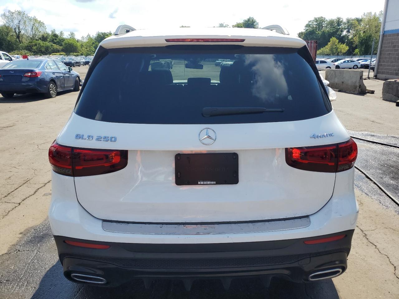 Mercedes-Benz GLB 250 4matic Image 4