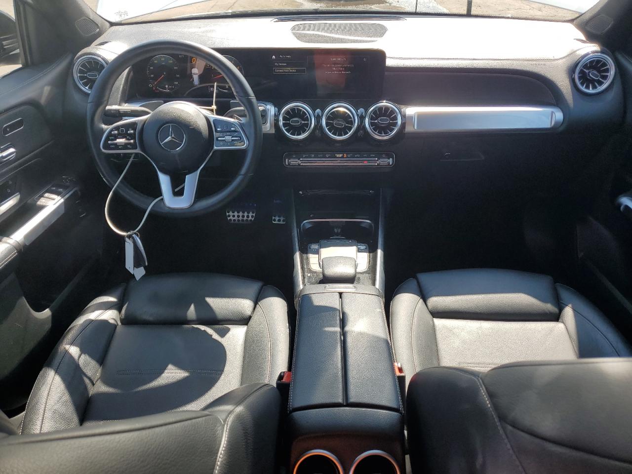 Mercedes-Benz GLB 250 4matic Image 9