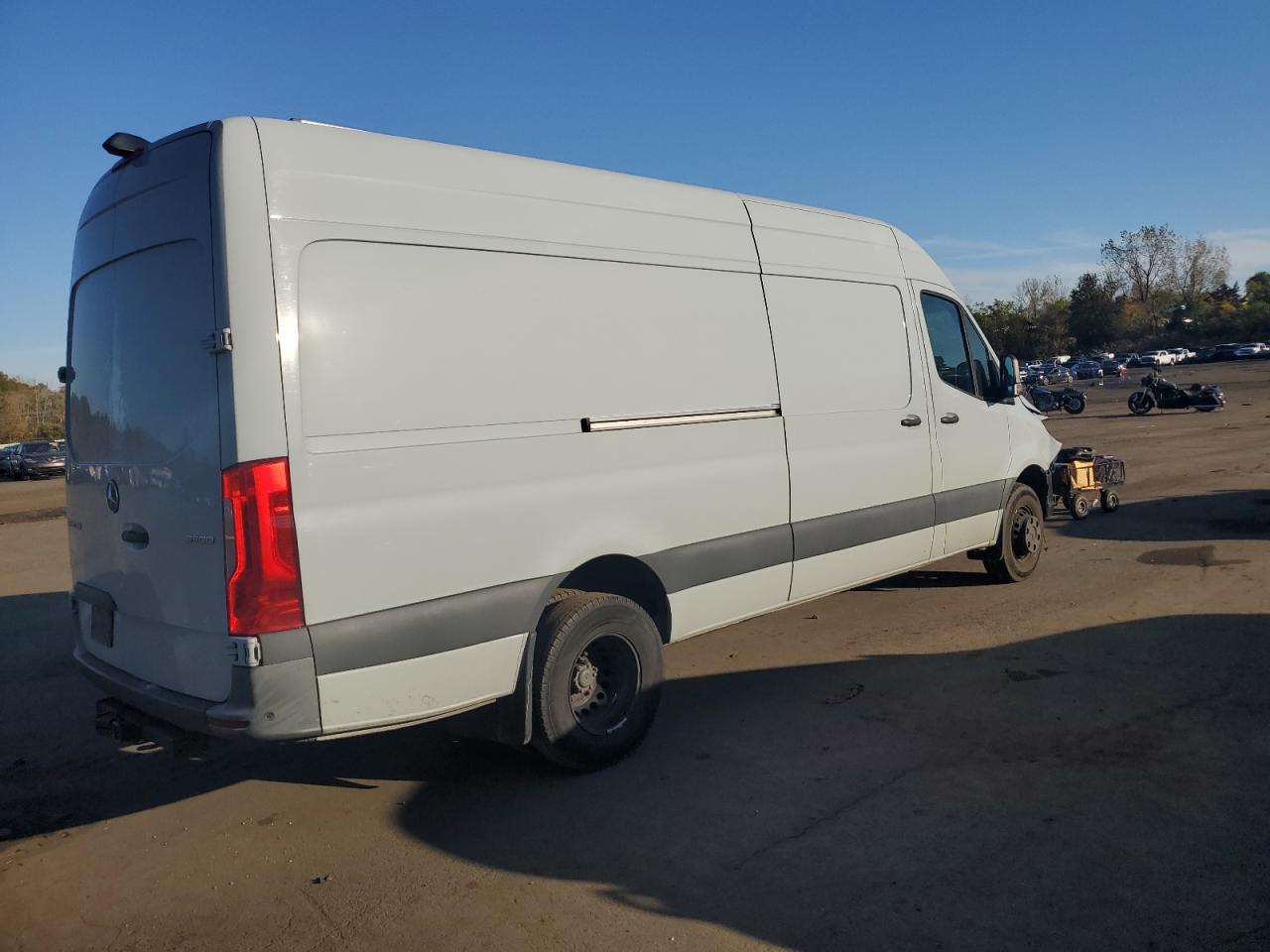 Mercedes-Benz Sprinter 3500 Image 2