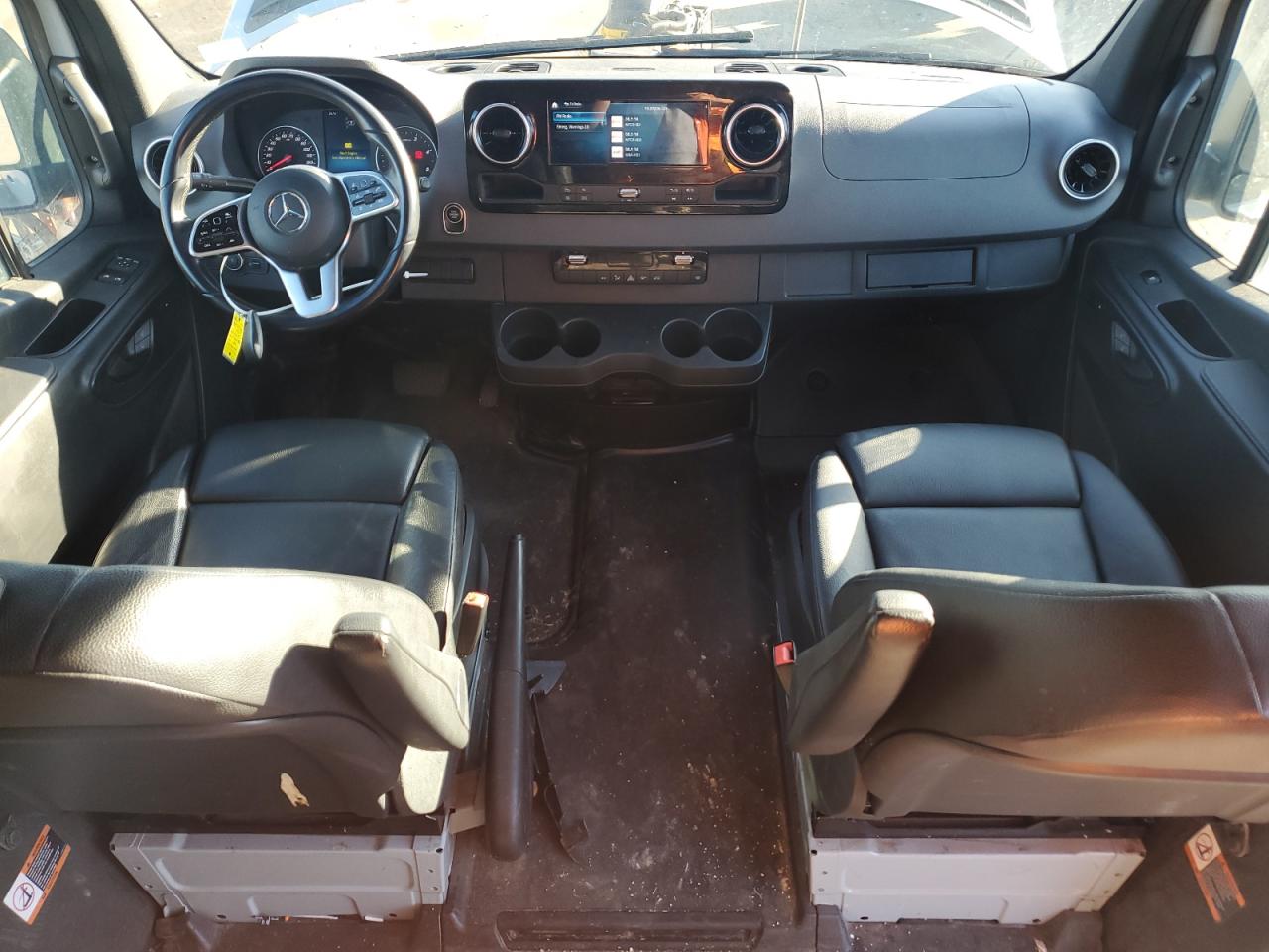 Mercedes-Benz Sprinter 3500 Image 12