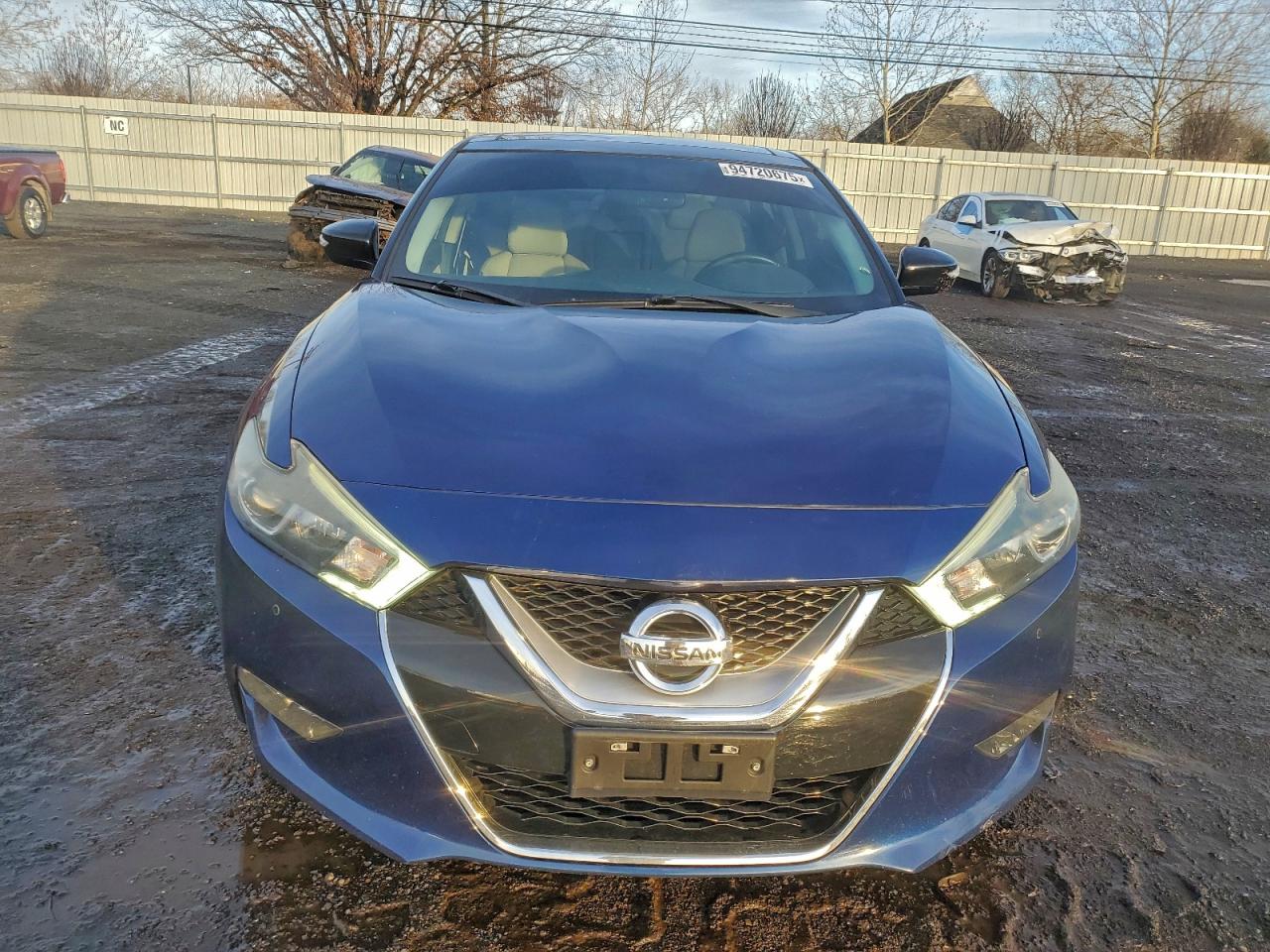 Nissan Maxima 3.5s Image 5