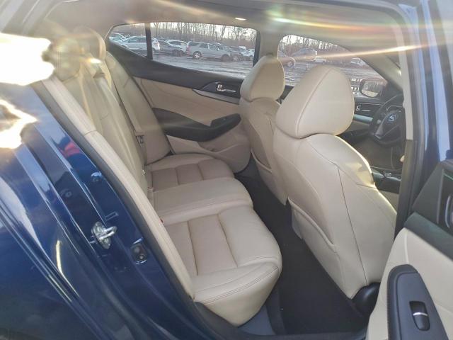 Nissan Maxima 3.5s Image 13