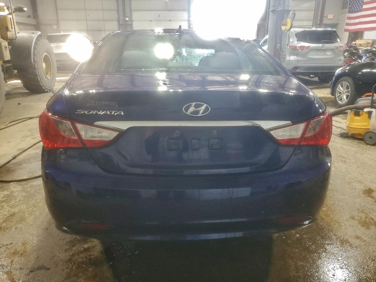 Hyundai SONATA Gls Image 4