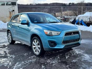  Salvage Mitsubishi Outlander