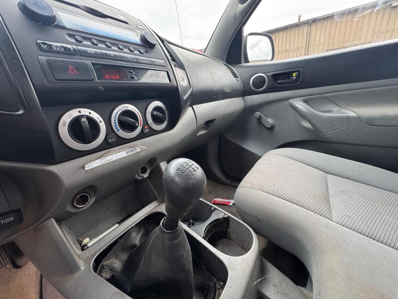 Toyota Tacoma Image 8