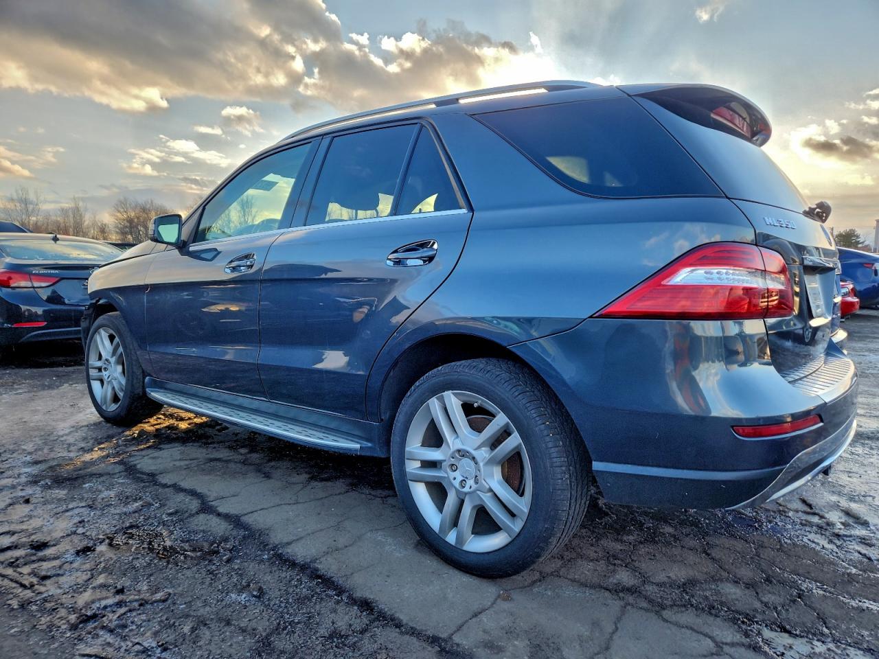 Mercedes-Benz M-Class 350 4matic Image 5