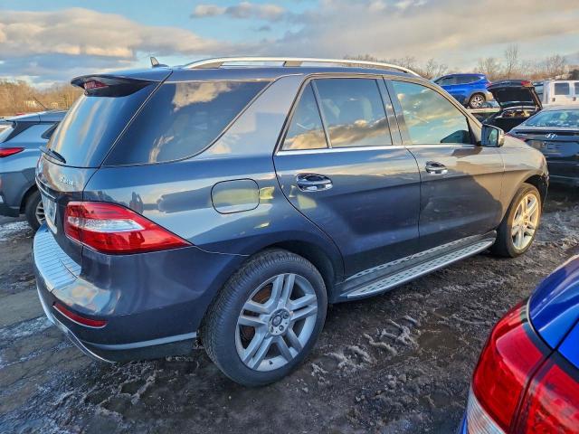 Mercedes-Benz M-Class 350 4matic Image 11