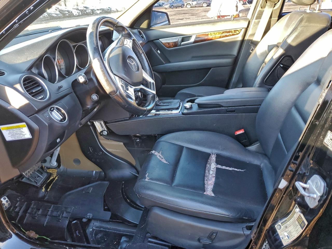 Mercedes-Benz C-Class 300 4matic Image 4