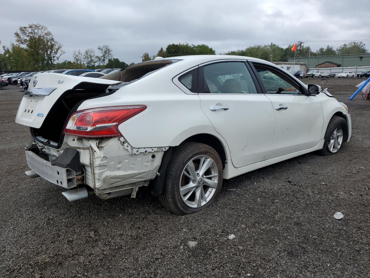 Nissan Altima 2.5 Image 2