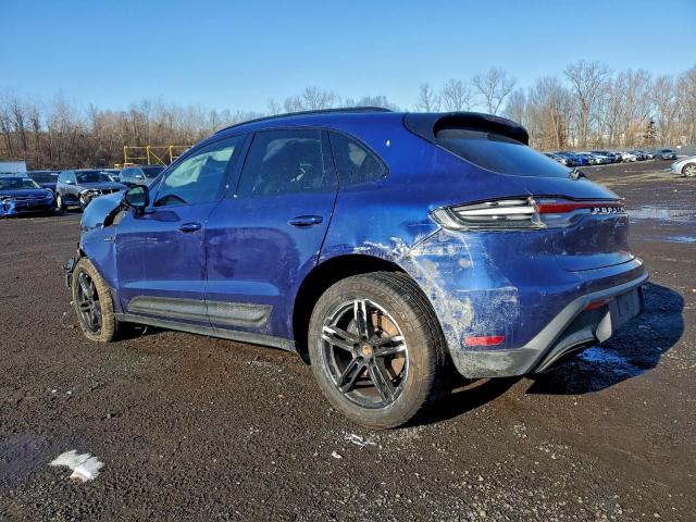 Porsche Macan Image 2