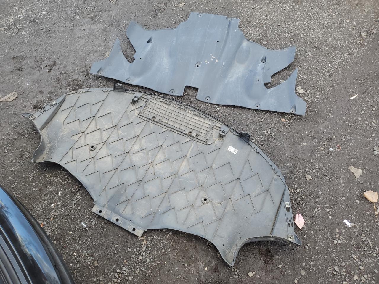 Tesla Model 3 Image 9