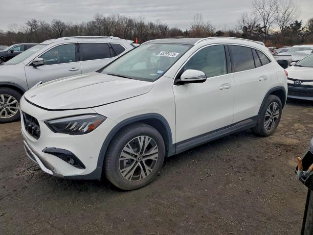  Salvage Mercedes-Benz GLA