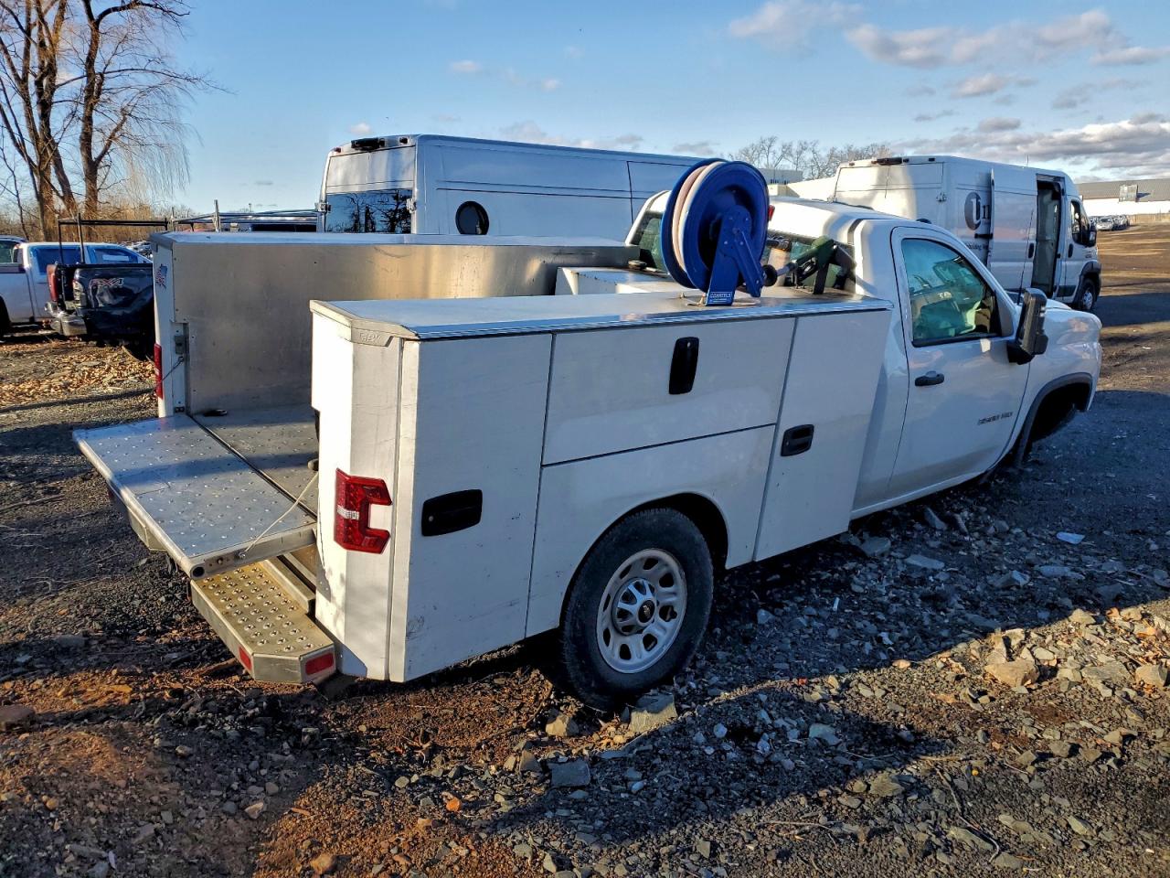 Chevrolet Silverado K3500 Image 7