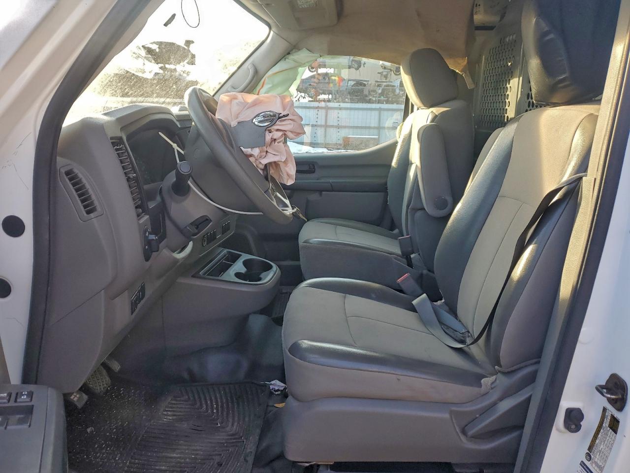 Nissan Nv 1500 S Image 7