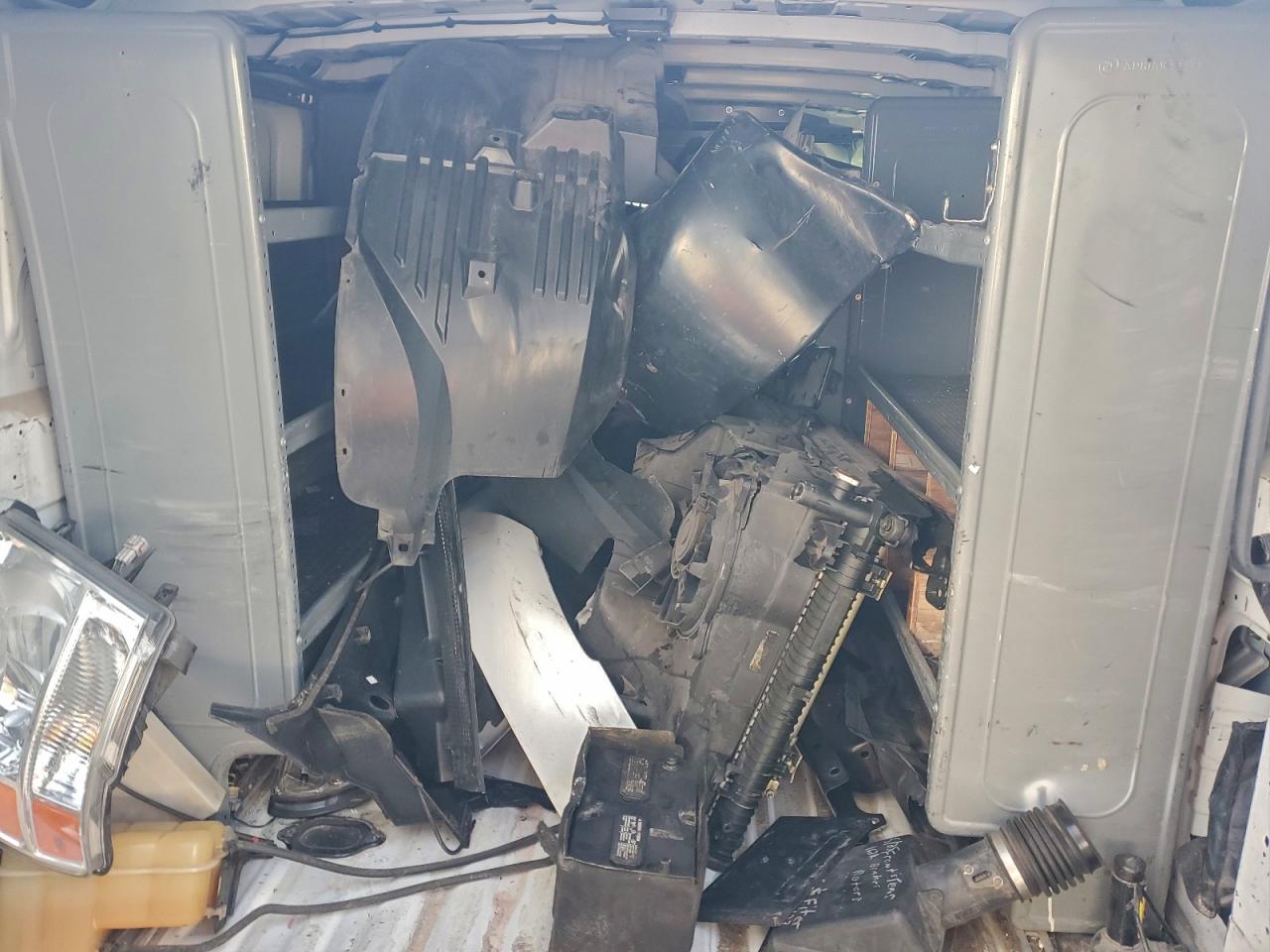 Nissan Nv 1500 S Image 3