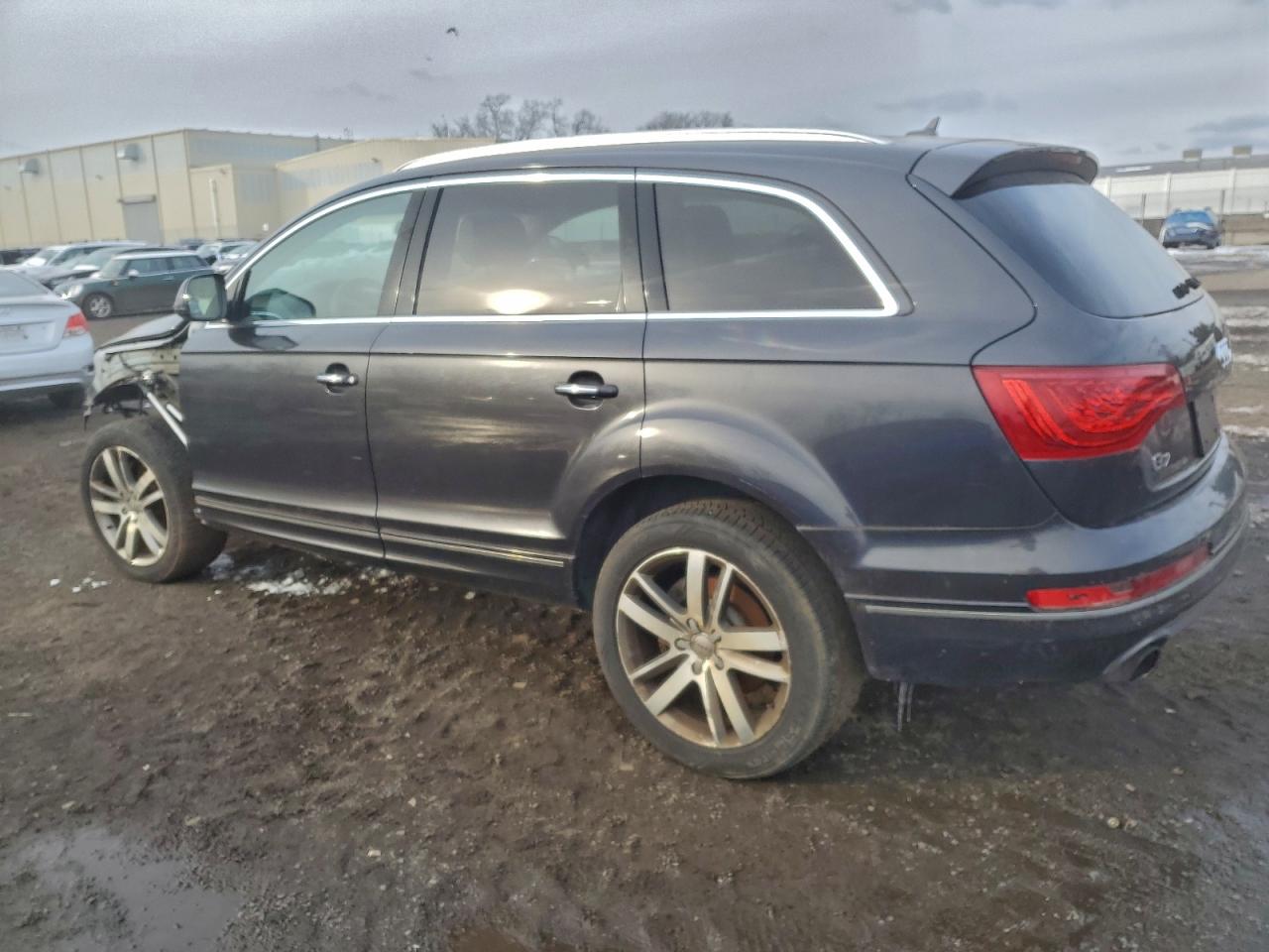 Audi Q7 Premium Plus Image 2