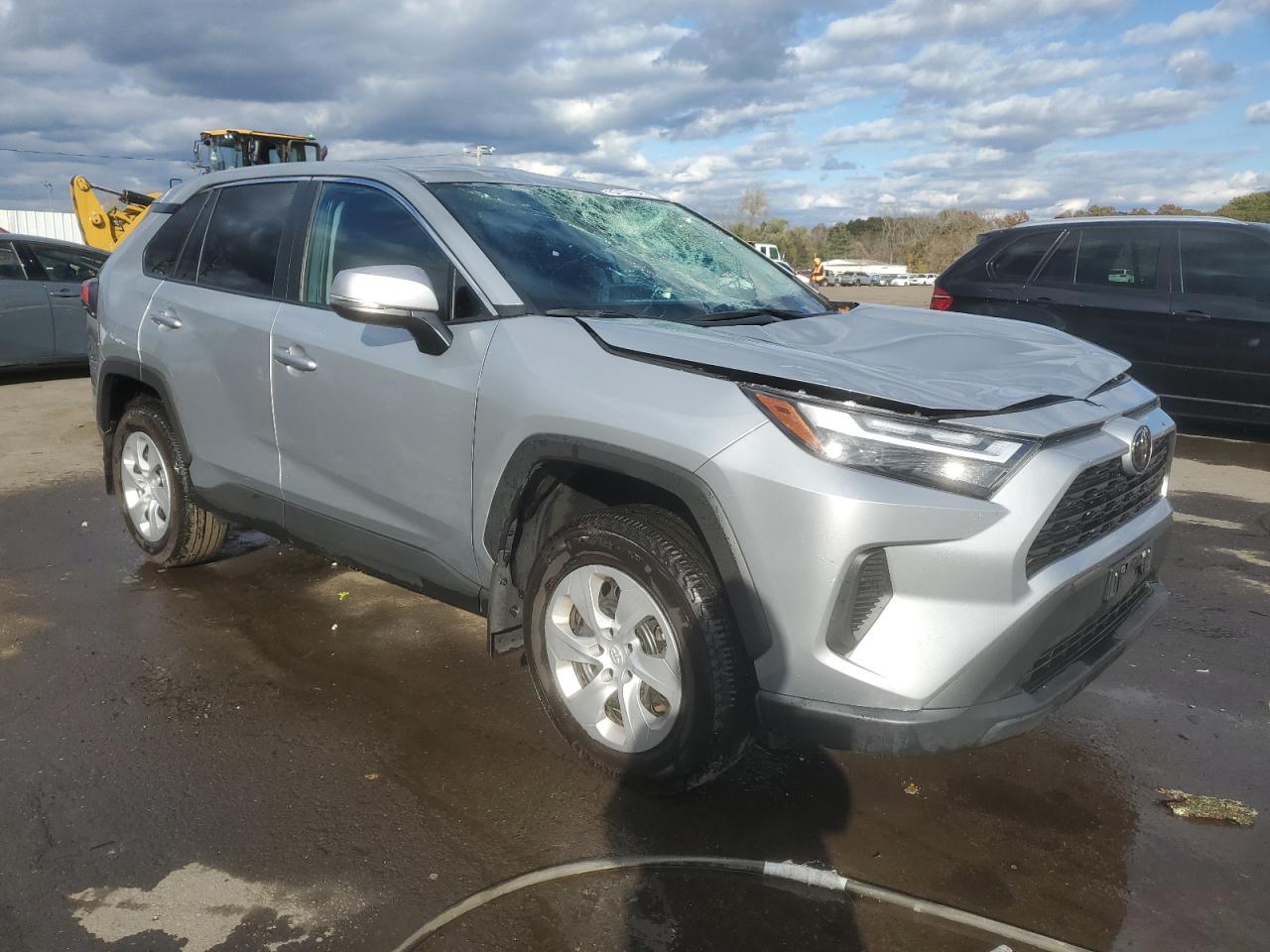 Toyota RAV4 Le Image 7