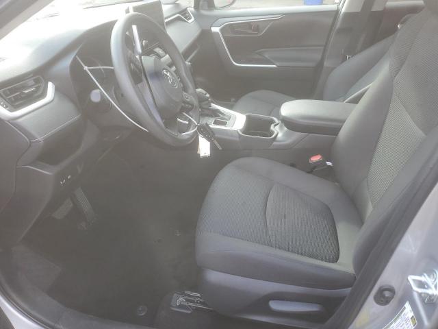 Toyota RAV4 Le Image 5