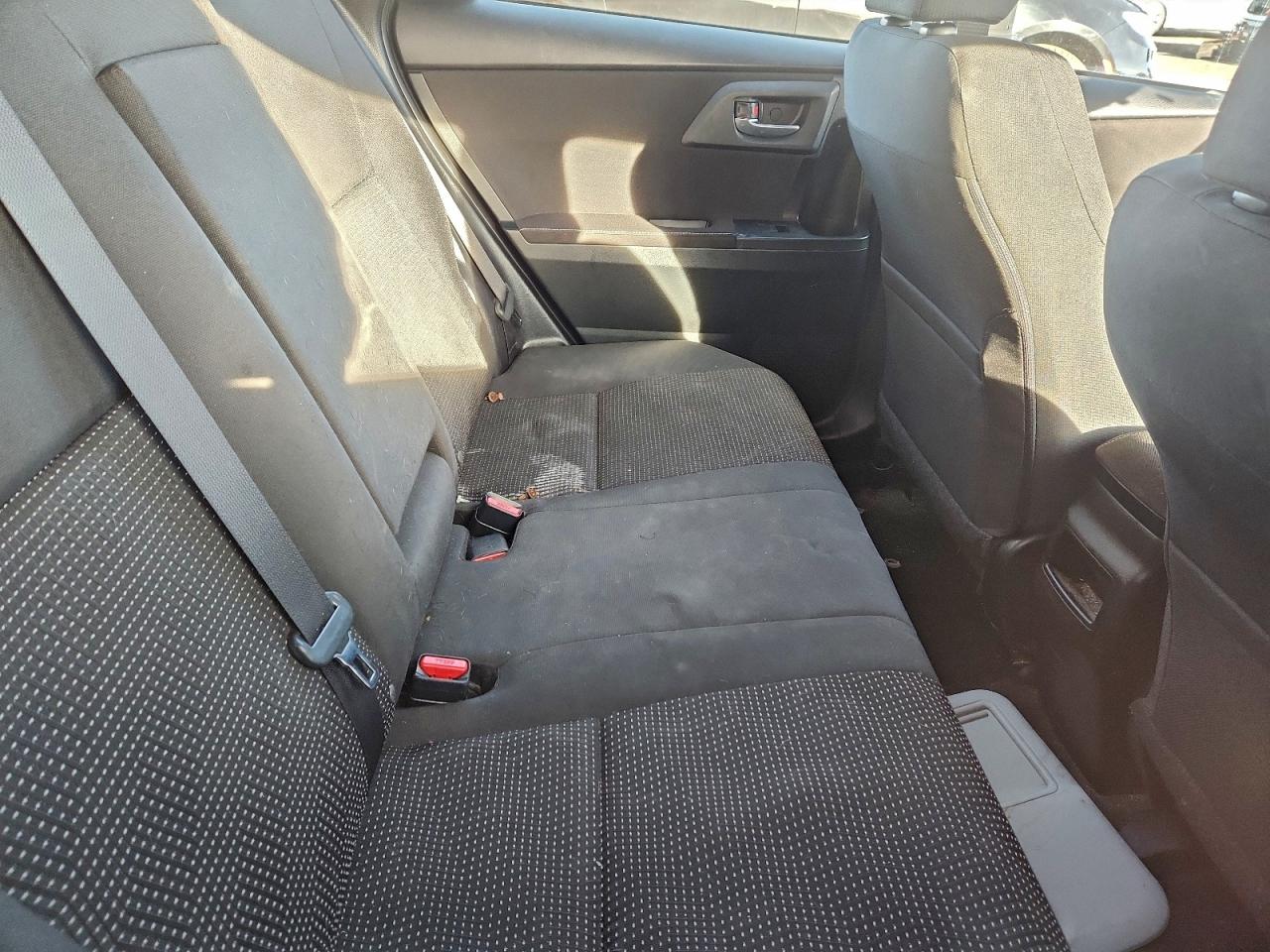 Toyota Corolla Image 13