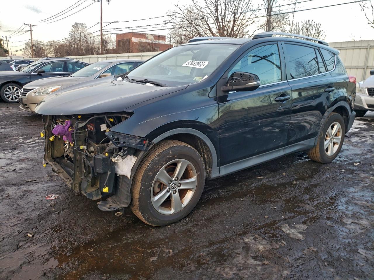 Toyota RAV4 Xle Image 1