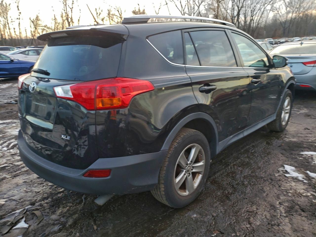 Toyota RAV4 Xle Image 6