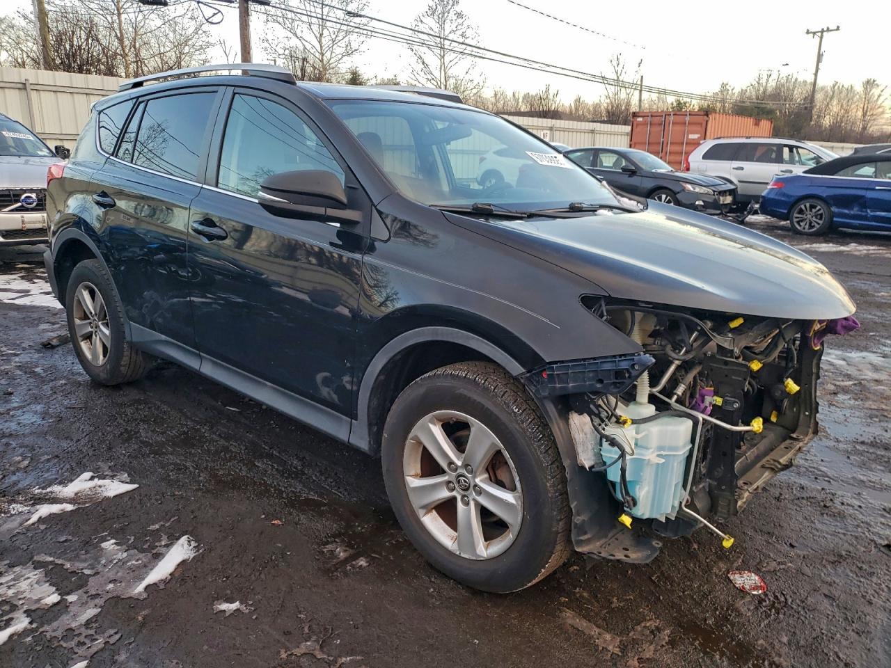 Toyota RAV4 Xle Image 3