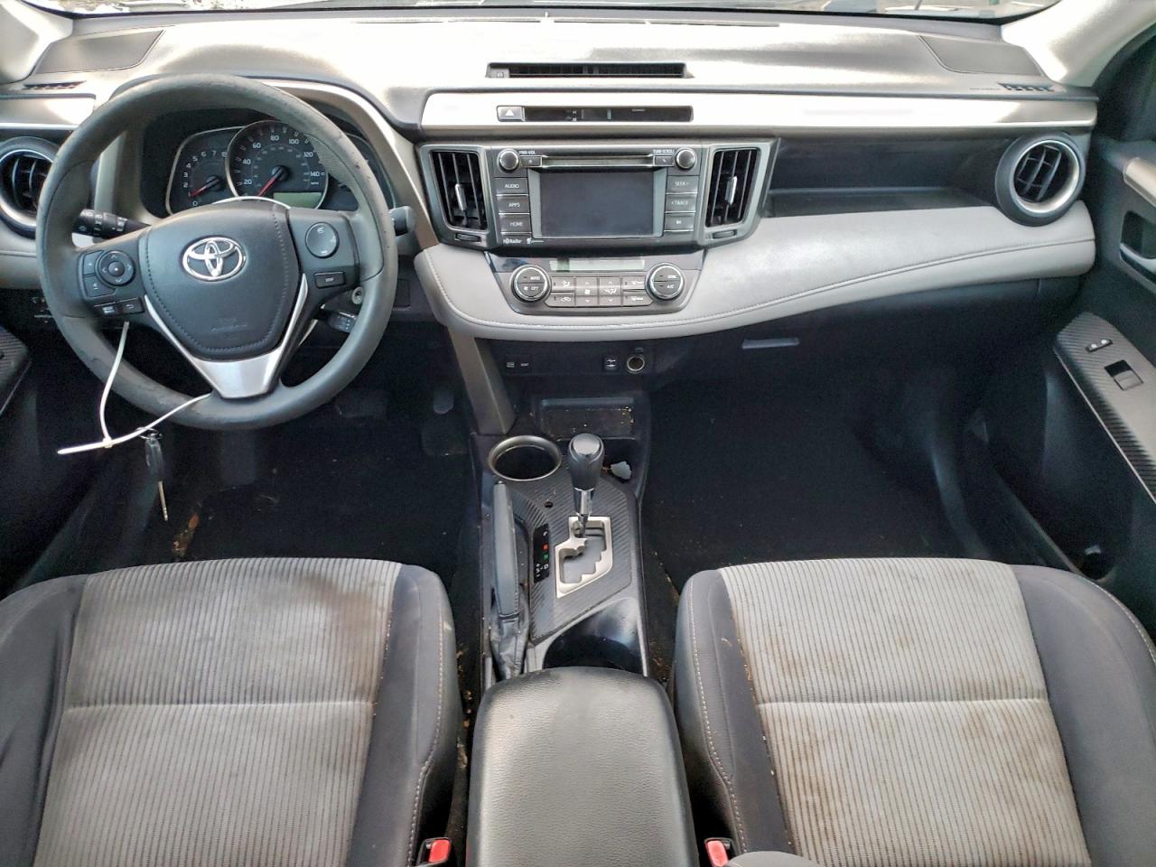 Toyota RAV4 Xle Image 8