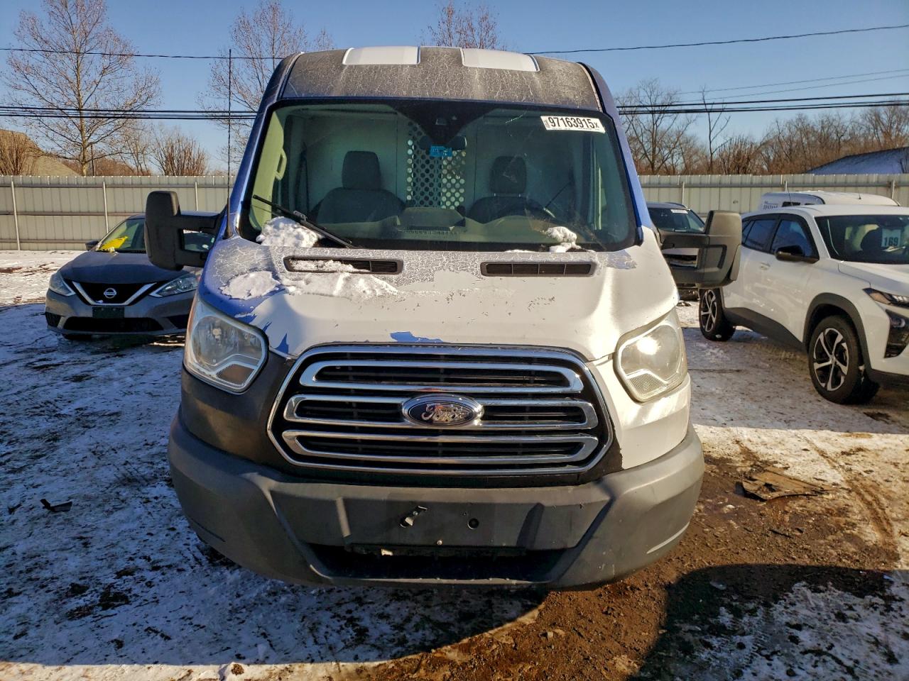 Ford Transit T-250 Image 6