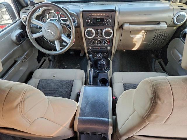 Jeep Wrangler Sahara Image 2