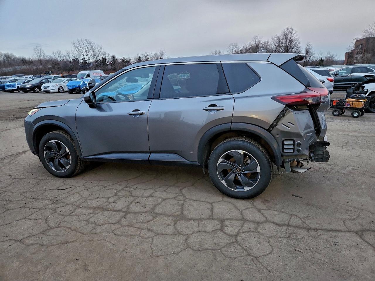 Nissan Rogue Sv Image 2