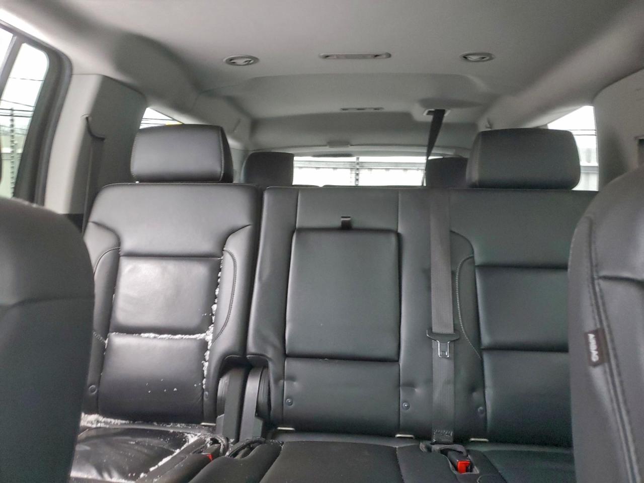 Chevrolet Suburban K1500 Lt Image 7