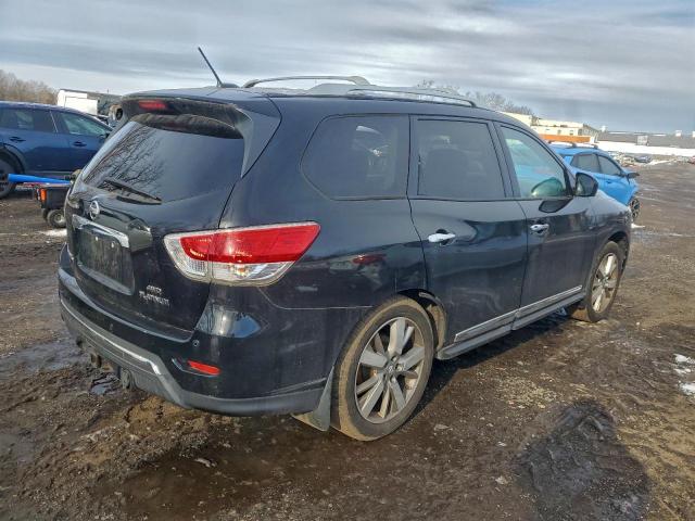 Nissan Pathfinder S Image 2