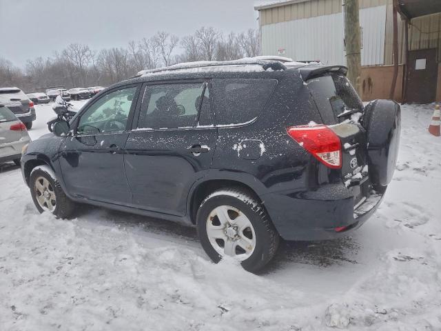 Toyota RAV4 Image 4