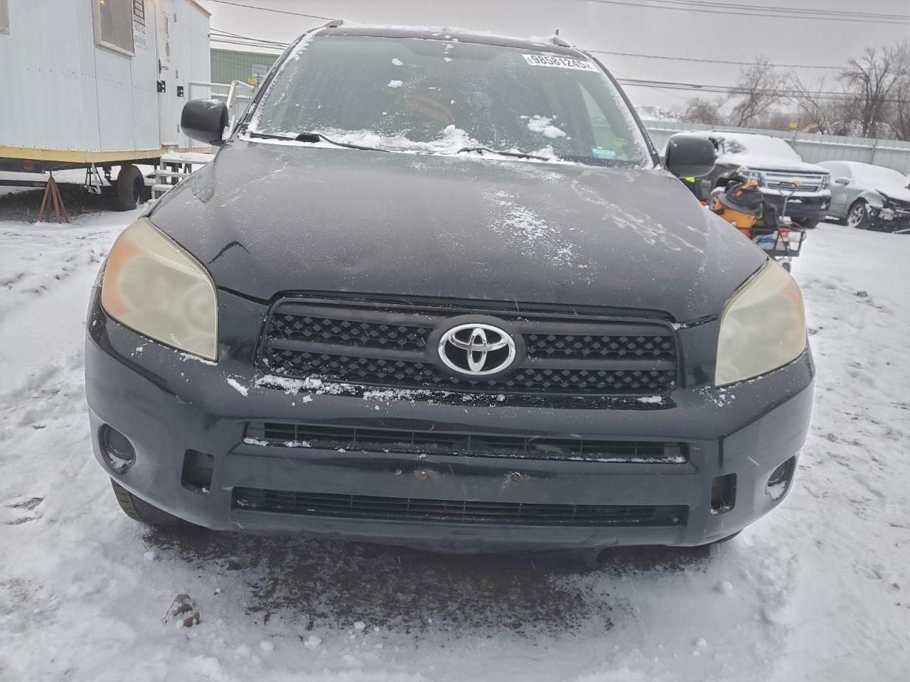 Toyota RAV4 Image 11