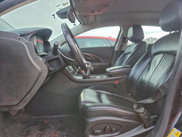 Buick LaCrosse Image 3