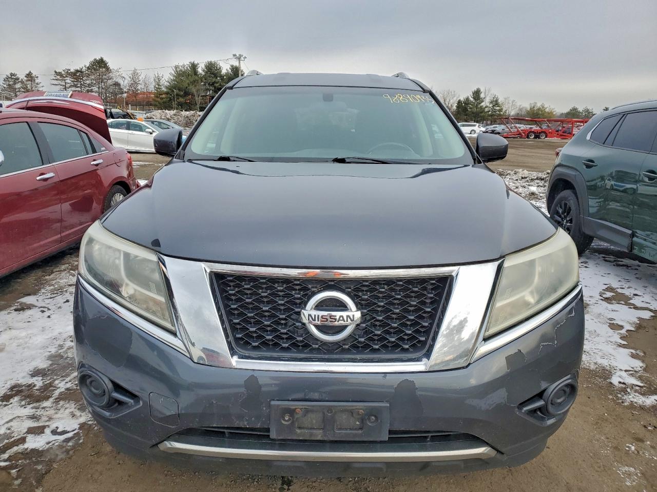 Nissan Pathfinder S Image 5
