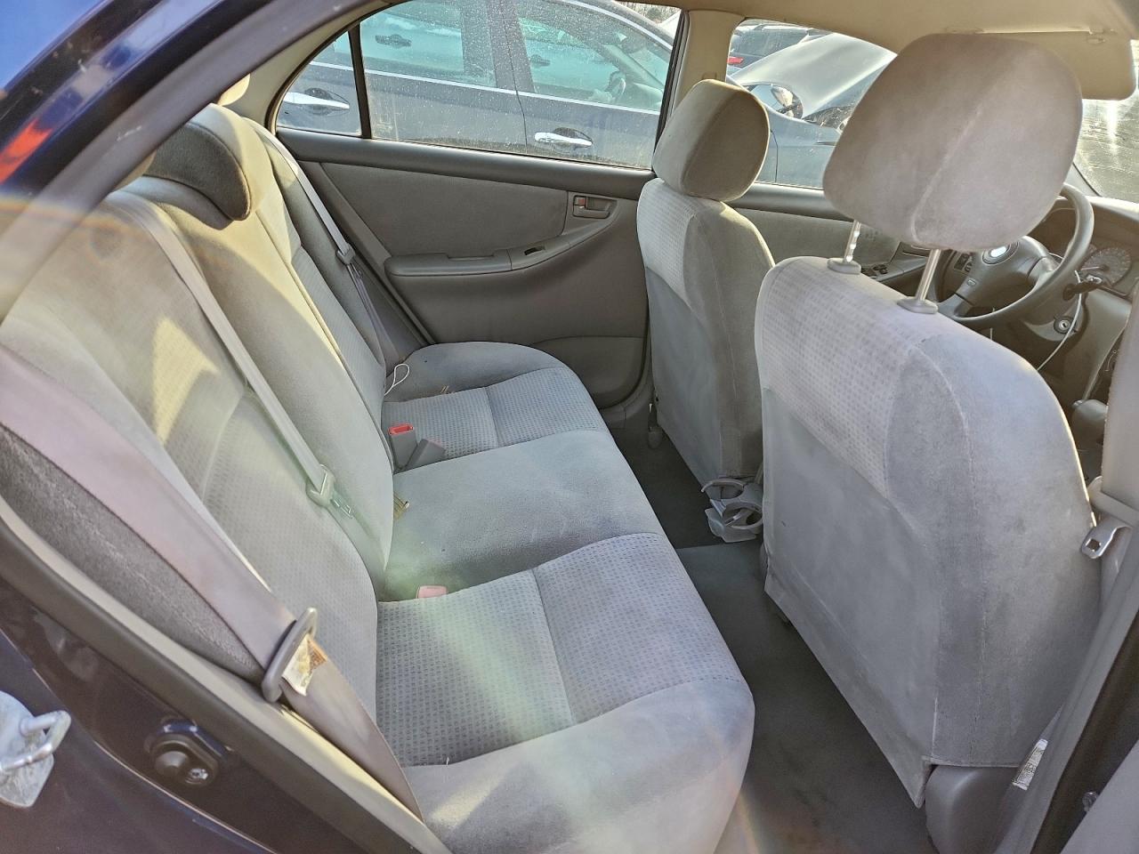 Toyota Corolla Ce Image 4