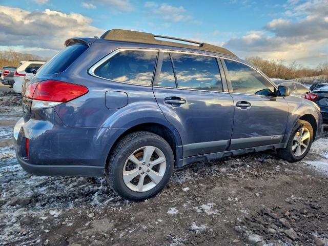 Subaru Outback 2.5i Premium Image 2