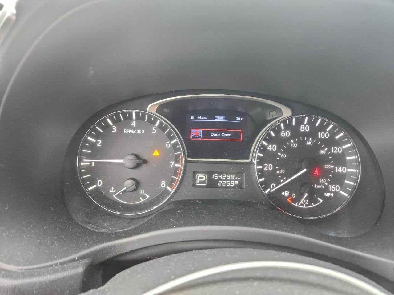 Nissan Pathfinder S Image 13