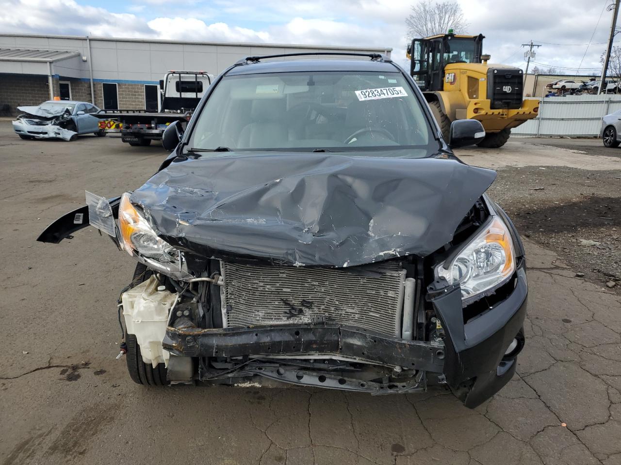 Toyota RAV4 Limited Image 4