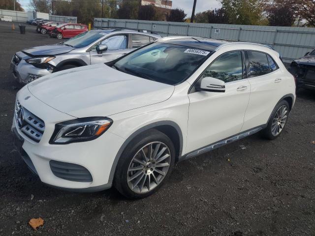  Salvage Mercedes-Benz GLA