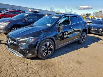  Salvage Mercedes-Benz GLA