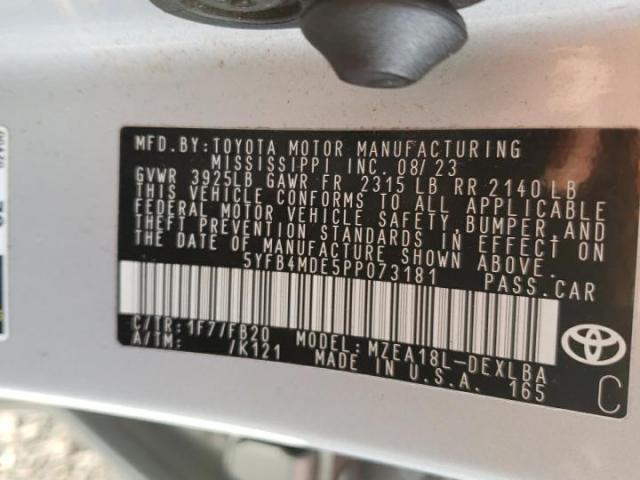 Toyota Corolla Le Image 9