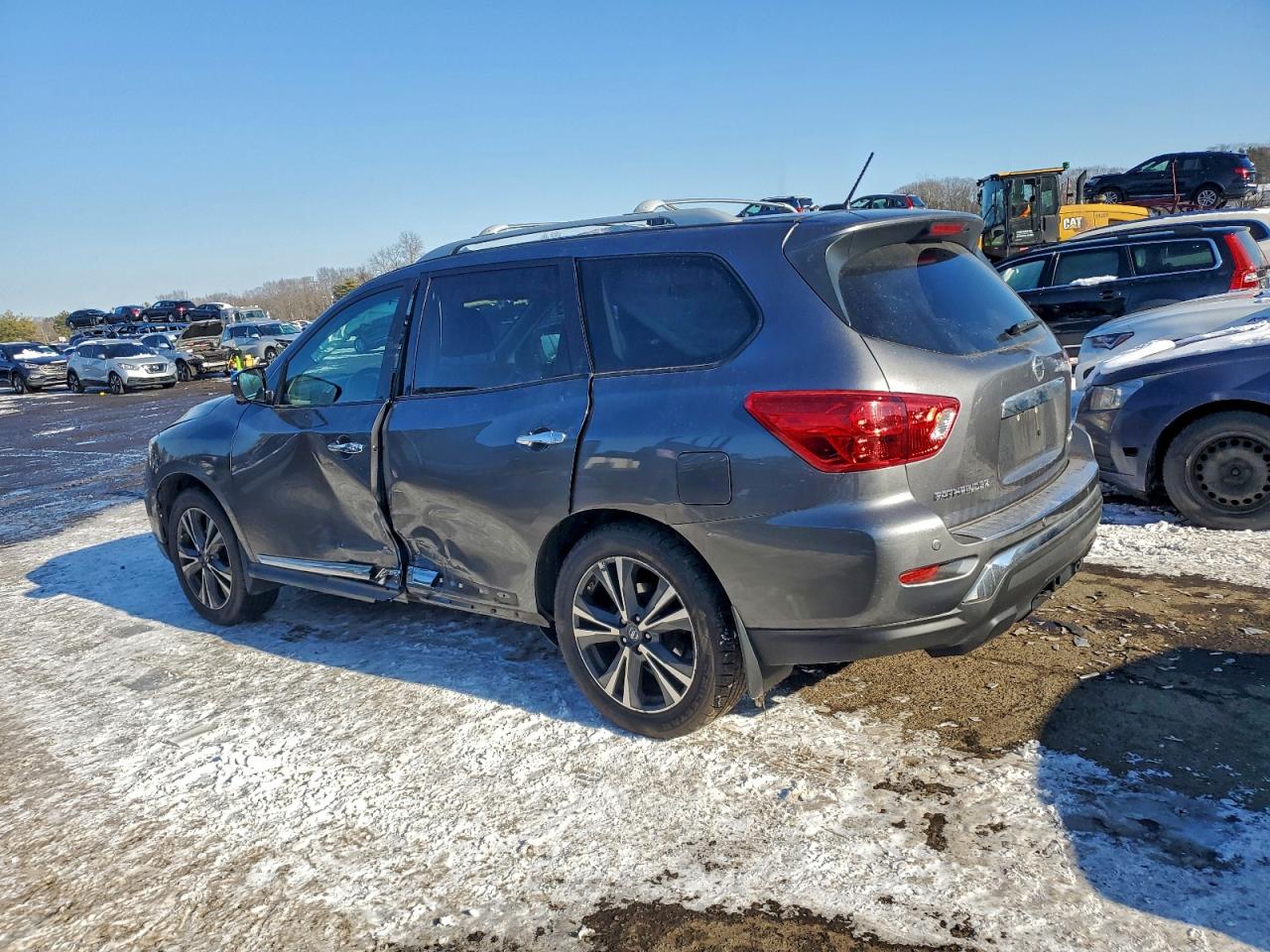 Nissan Pathfinder S Image 11