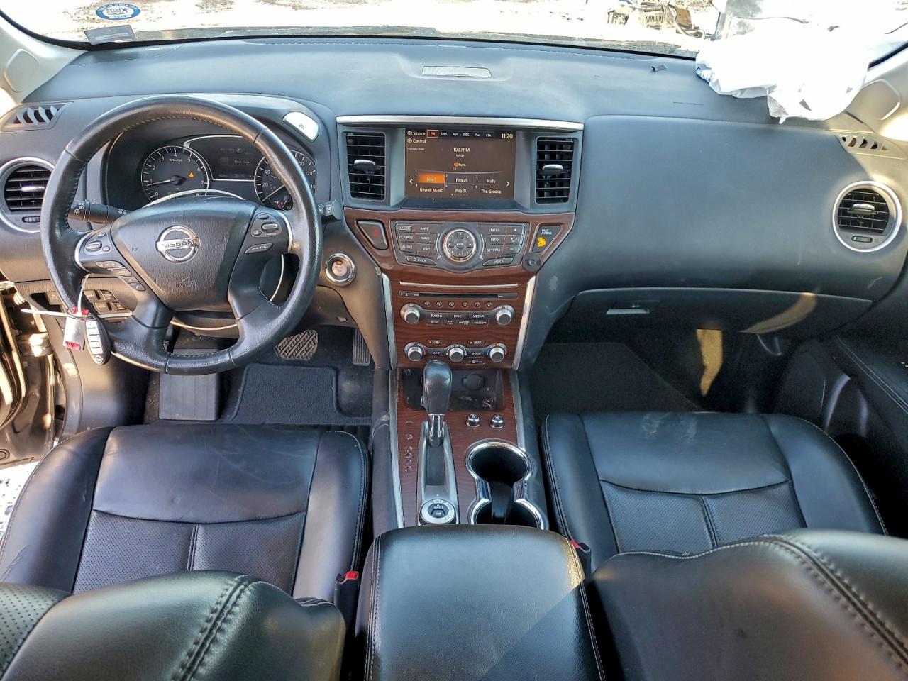 Nissan Pathfinder S Image 6