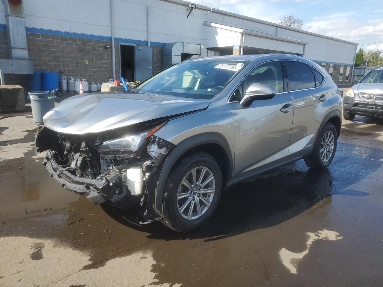 Lexus NX 300h Base Image 1