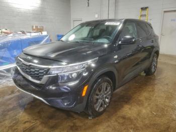  Salvage Kia Seltos